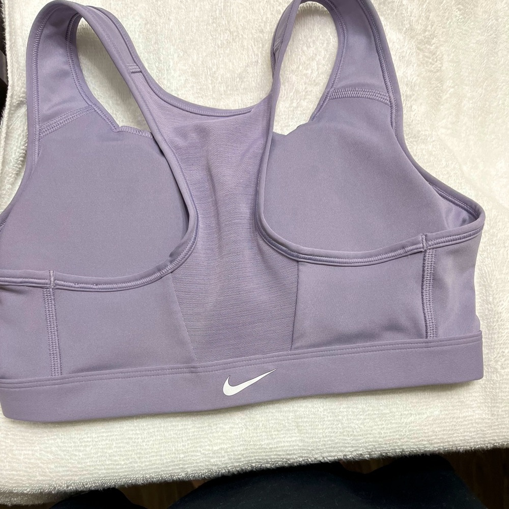 Nike Zip Front Sports Bra NWT